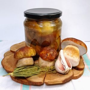 Грибы Белые маринованные целые